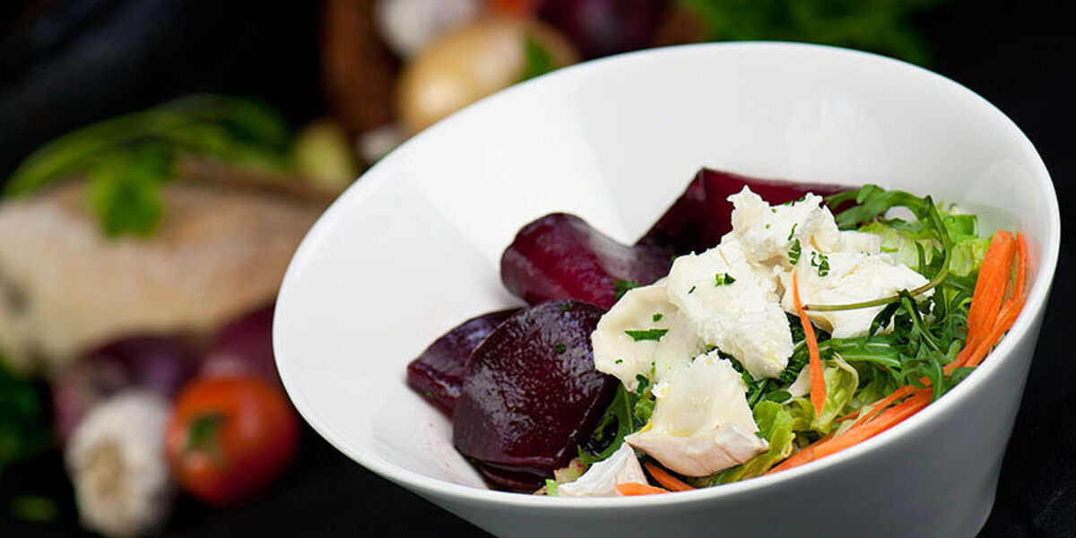 Fresh salad accompaniment